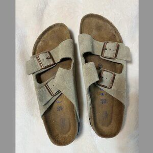 Size 40 Medium/Narrow Soft Suede